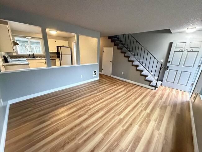 Building Photo - 1615 63rd St SE