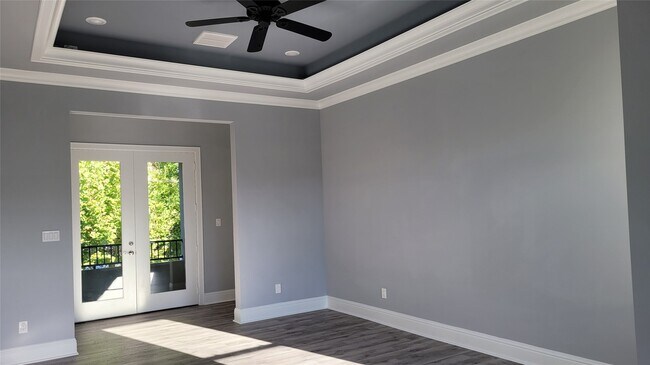 Building Photo - 9729 Neuens Rd