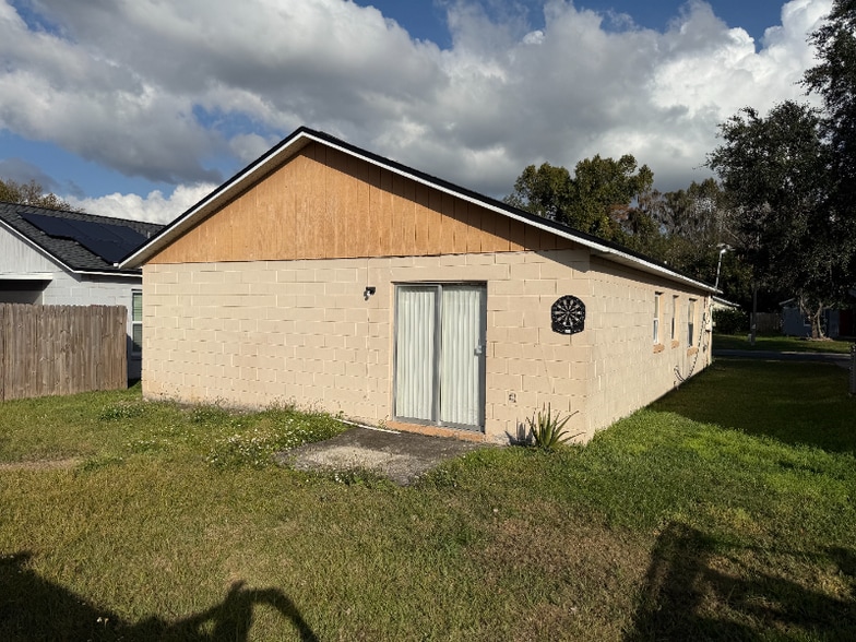 Building Photo - 2039 Garwood Dr