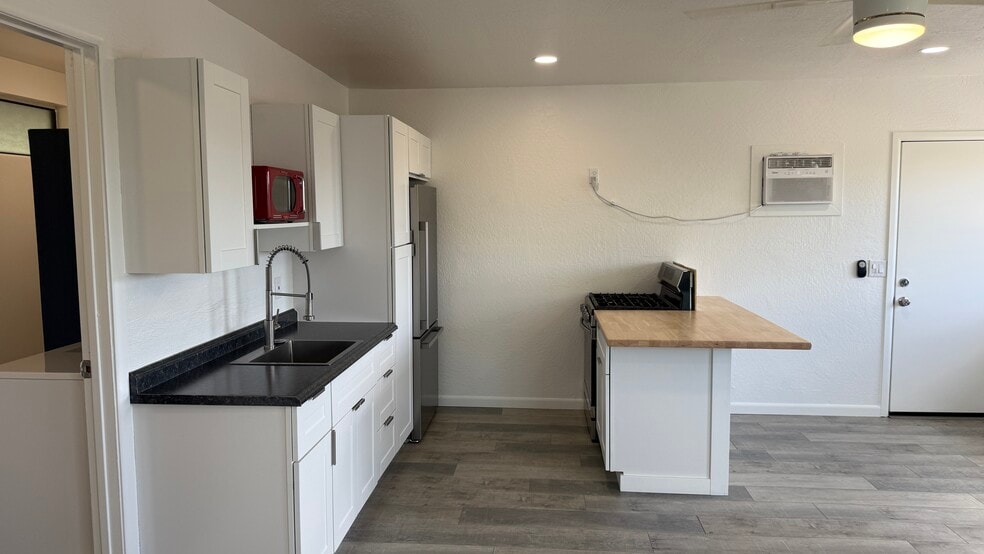Building Photo - 68-1806 Auhili Loop