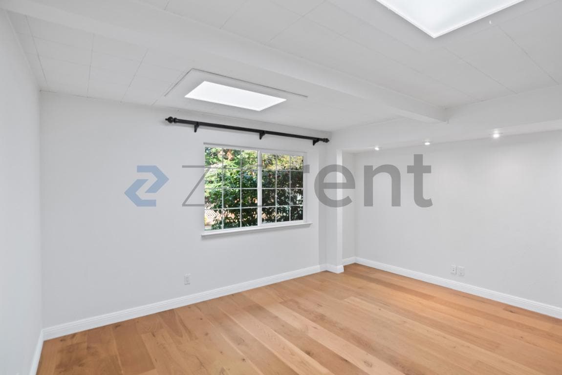 Building Photo - 4239 Ruthelma Ave