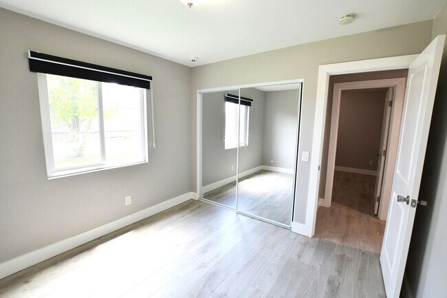 Building Photo - Single Story home in Heart of Mira Mesa