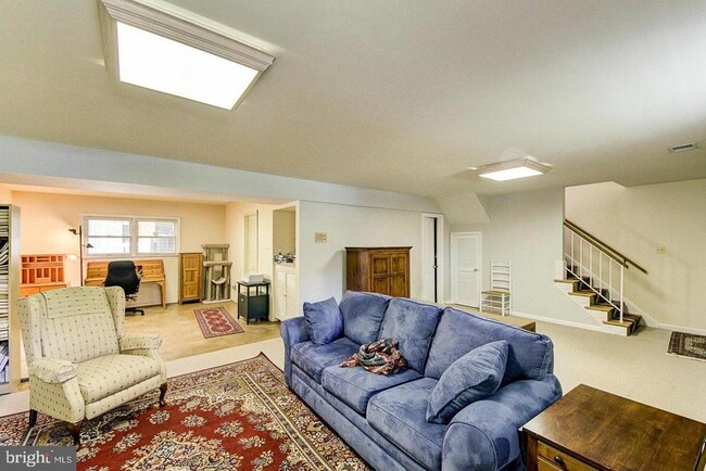 Building Photo - 6724 Baron Rd