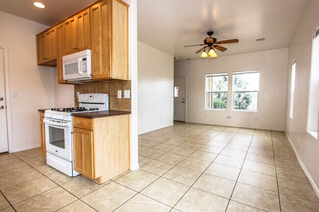 Building Photo - 13011 E Cobb Ct