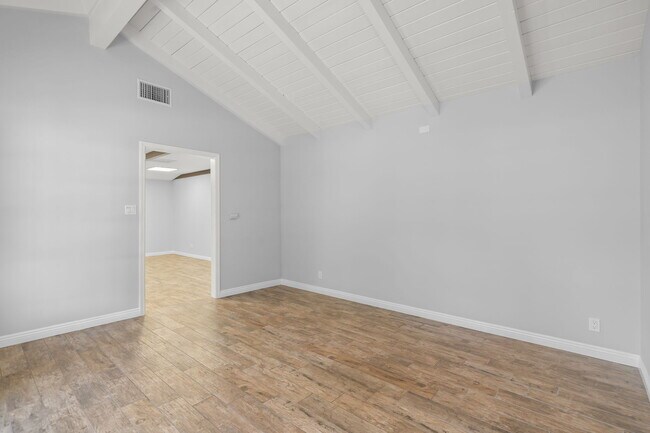 Building Photo - 15473 Lemay St