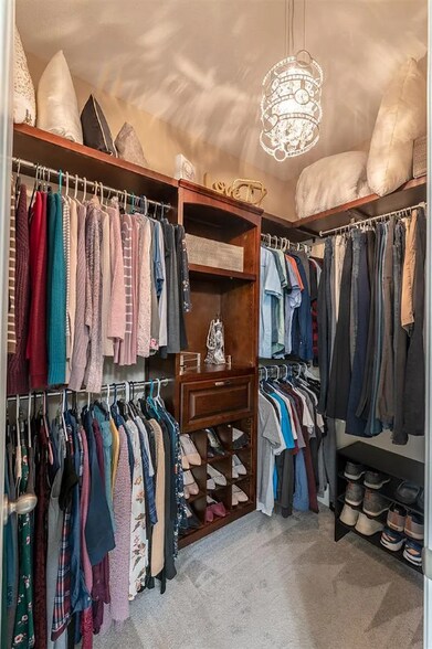 Building Photo - 1392 Violet Way