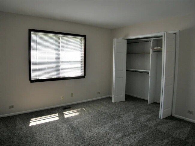 Building Photo - 1514 Shepard Cir