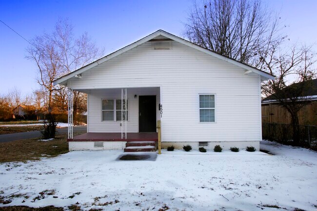 Primary Photo - 4501 W 28th St