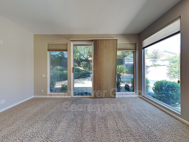 Building Photo - 5322 Bellegrove Way