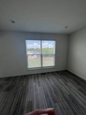 Building Photo - 885 Black Bear Dr