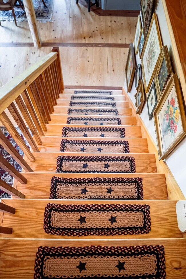 Building Photo - 7223 Ferry Rd