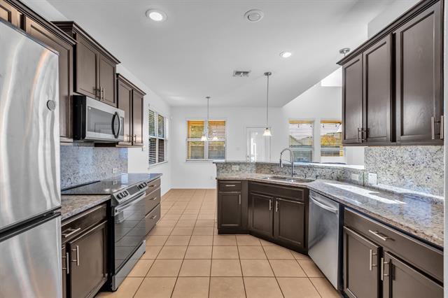 Building Photo - 1711 Twin Hills Way