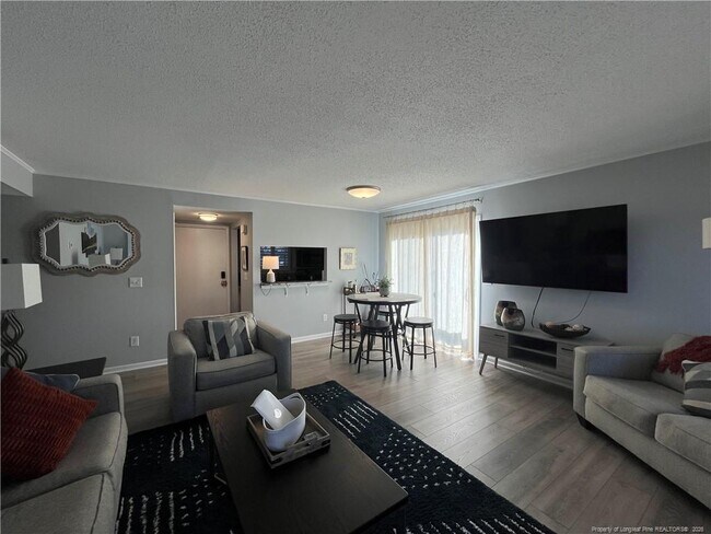 Building Photo - 250 Sugar Gum Ln