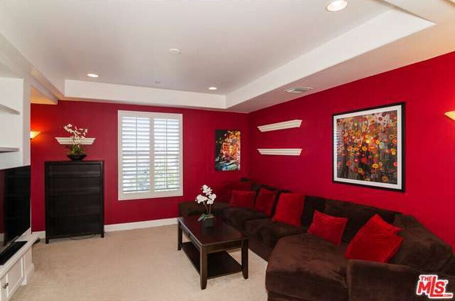 Building Photo - 12975 Agustin Pl