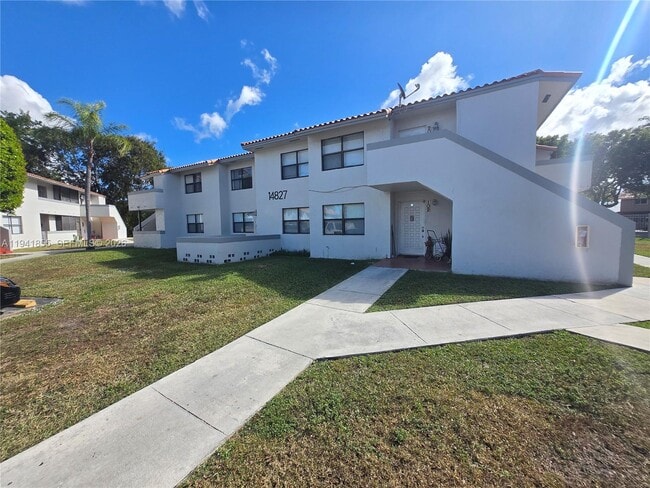 Building Photo - 14827 SW 80th St