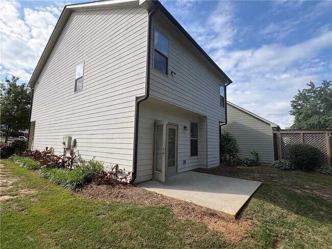 Building Photo - 5934 Watersdown Wy