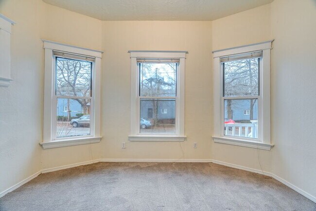 Building Photo - 5814 N Mississippi Ave
