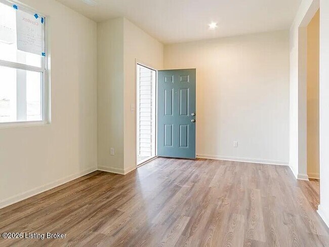 Building Photo - 4003 White Pne Ln