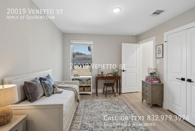 Building Photo - 20019 Venetto St