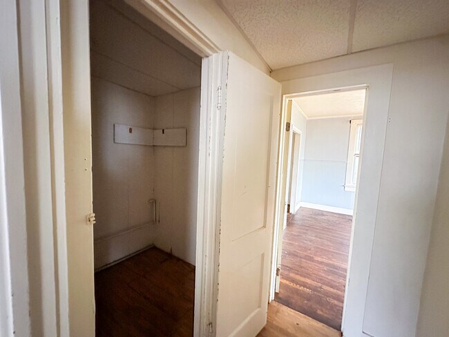 Building Photo - 1912 20th St