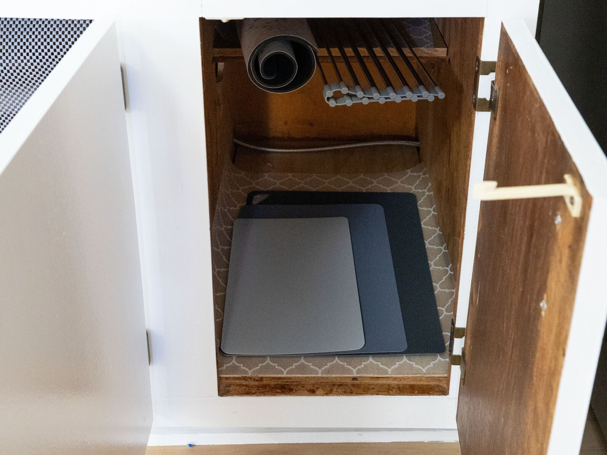 Building Photo - 168 School St