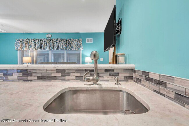 Building Photo - 1709 NJ-35