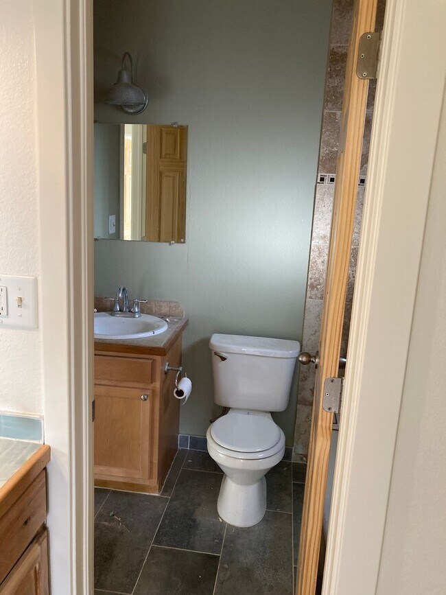 Building Photo - 3547 Nottingham Ct