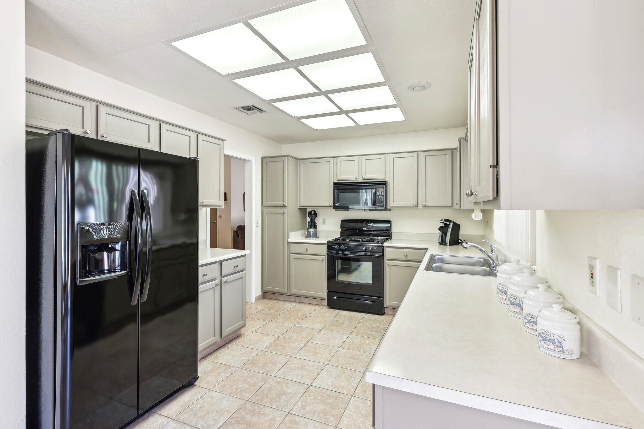 Building Photo - 3013 Sungold Dr