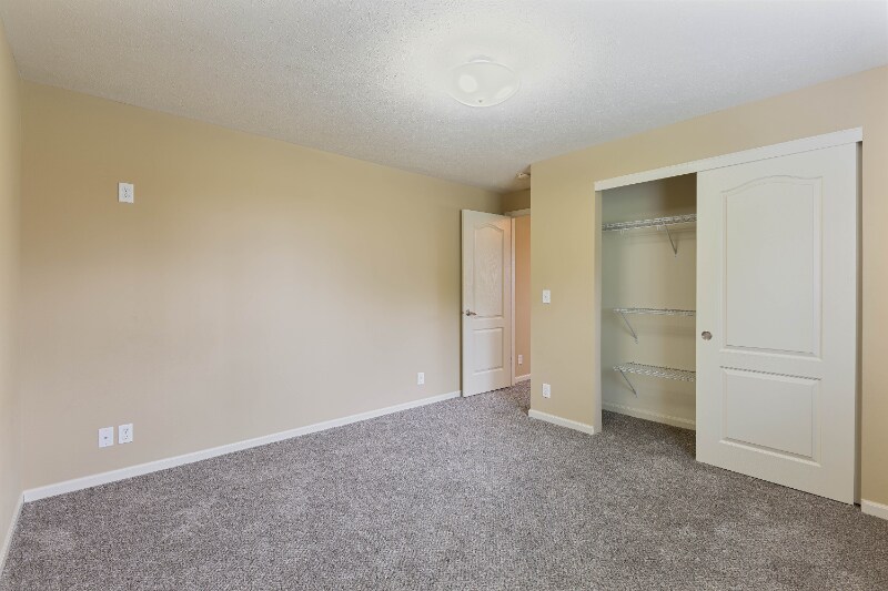 Building Photo - 14252 Newport Ave