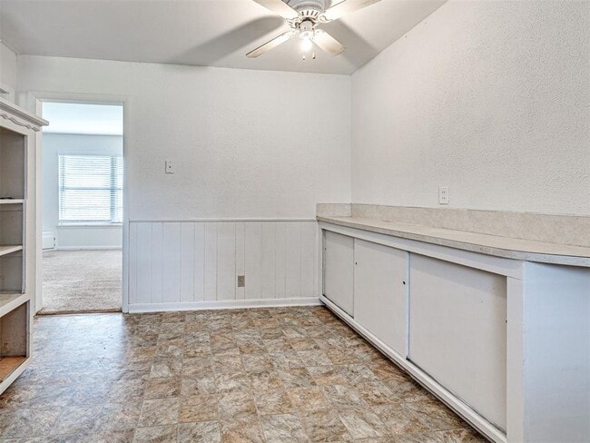 Building Photo - 1212 Lynnwood Dr