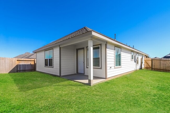 Building Photo - 3001 Wood Lily Dr