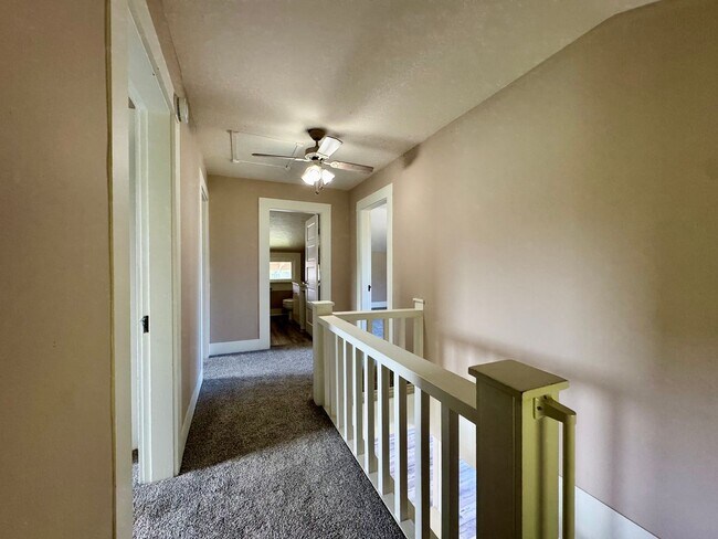Building Photo - Charming Craftsman in Bandon Heights | 3 Bed / 2 Bath | Ocean & River Views