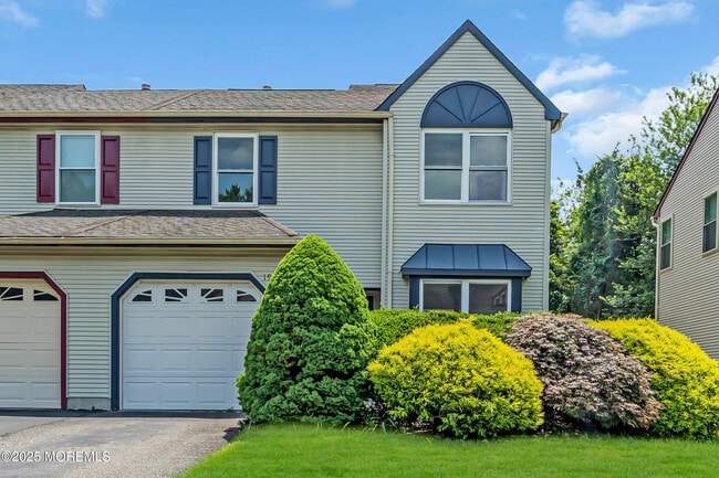 Primary Photo - 19 Longbrook Ln