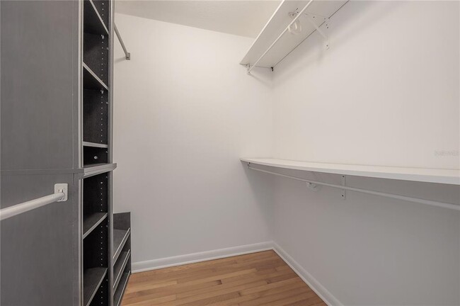 Building Photo - 4620 W Beach Park Dr