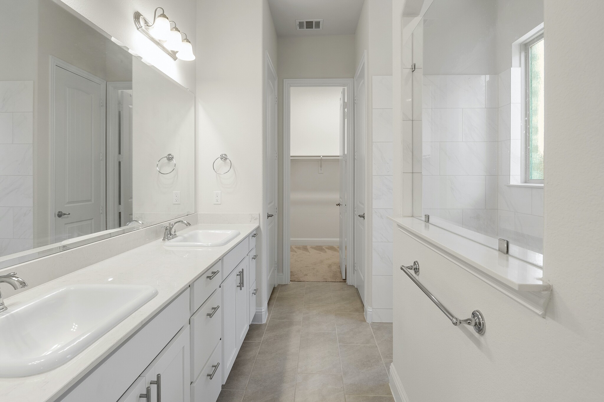 Building Photo - 8211 Agarito Way