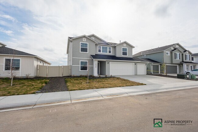 Building Photo - Brand New 5 Bed 3 Bath home 2600sf+ and a 3 car garage