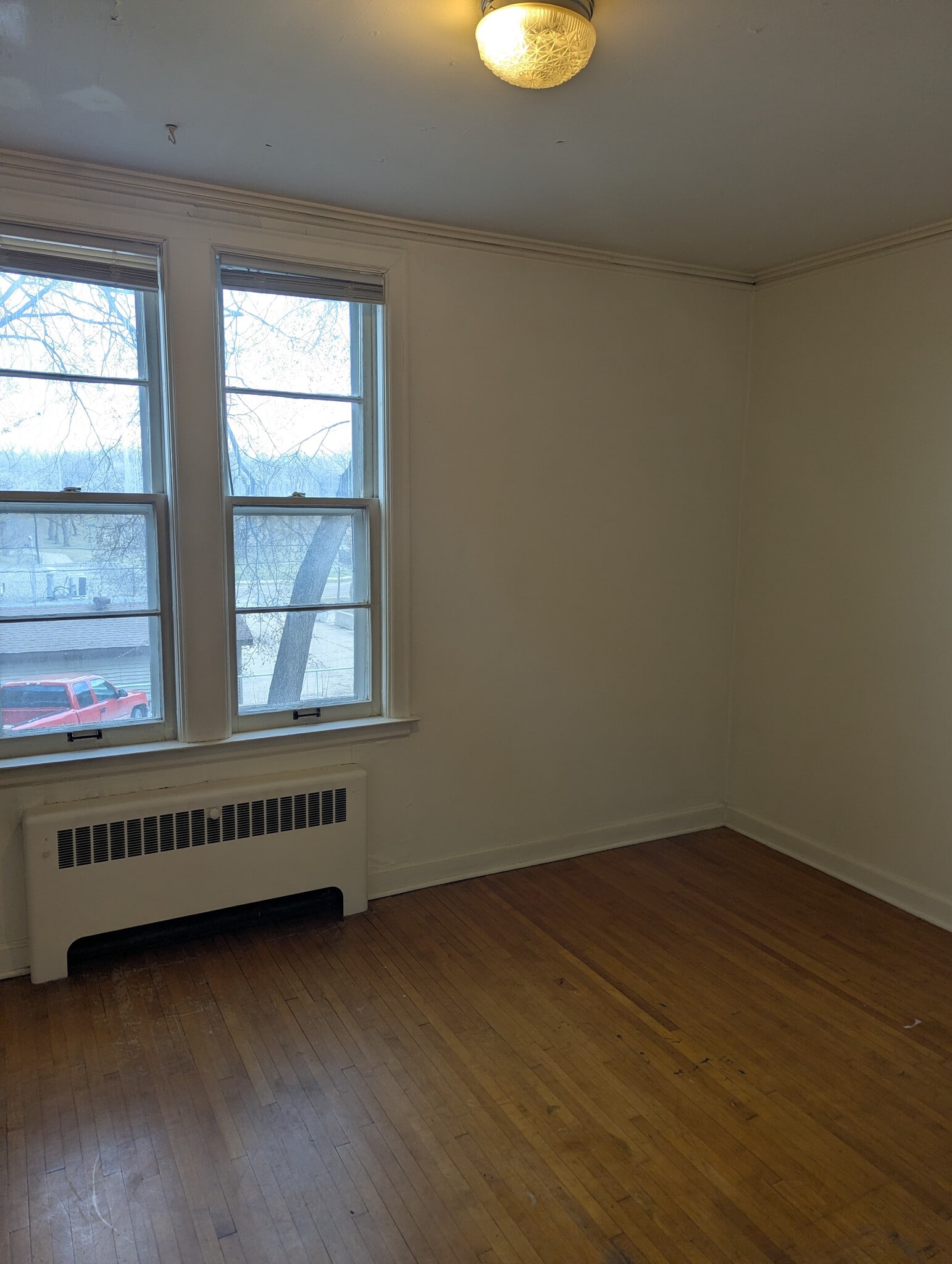 Building Photo - 300 8th St S