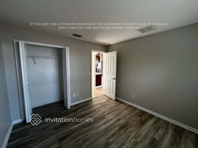 Building Photo - 2089 SW Idaho Ln