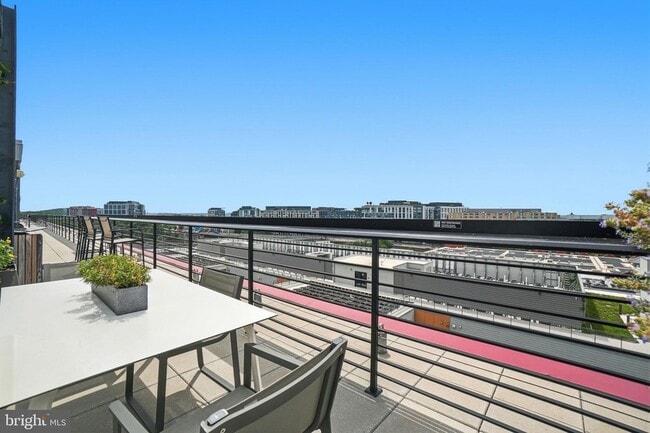 Building Photo - 1625 Eckington Pl NE