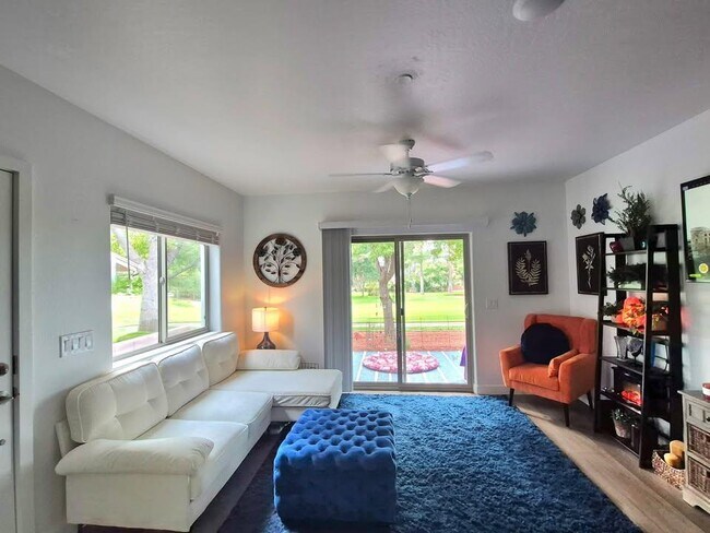 Building Photo - 45 Chaparral Dr