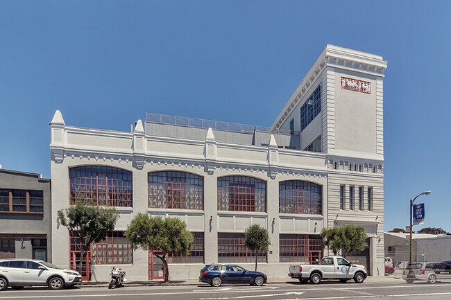 Building Photo - 465 10th St