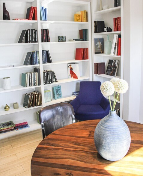 Community studio - 160 1st St