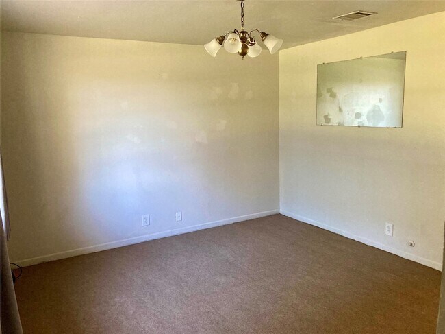 Building Photo - 143B Moffett Springs Rd