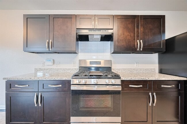 Building Photo - 12927 Pale Ivy Ln