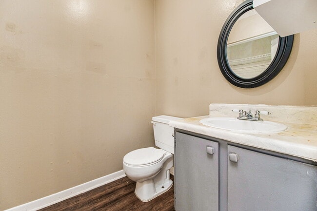 Building Photo - 10150 Guidy Ln