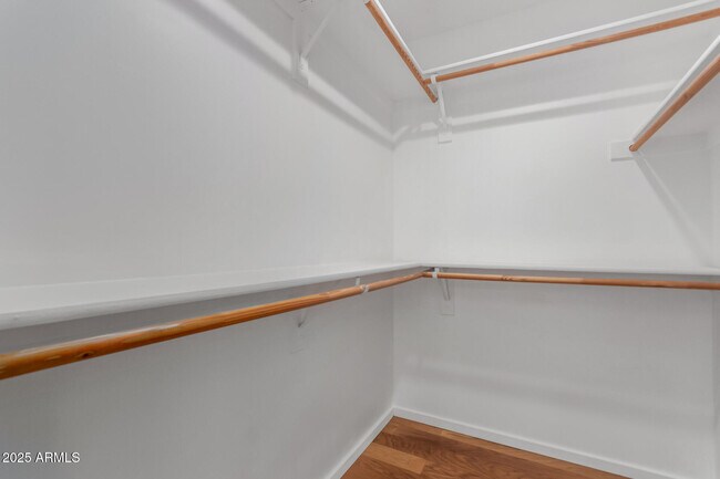 Building Photo - 1129 E McKinley St