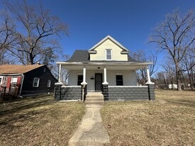 Building Photo - 1105 Queen St