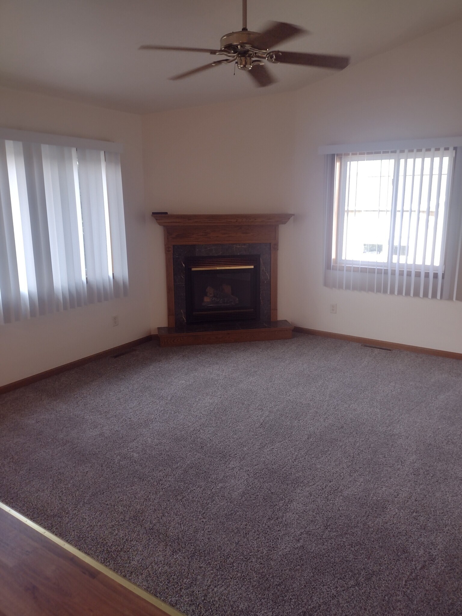 Building Photo - 1023 Pine Cone Ln