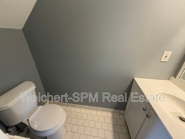 Building Photo - 4524 Port Royal Cove
