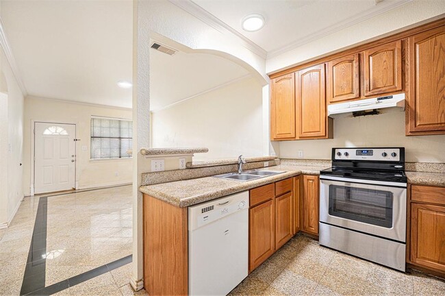 Building Photo - 9400 Bellaire Blvd